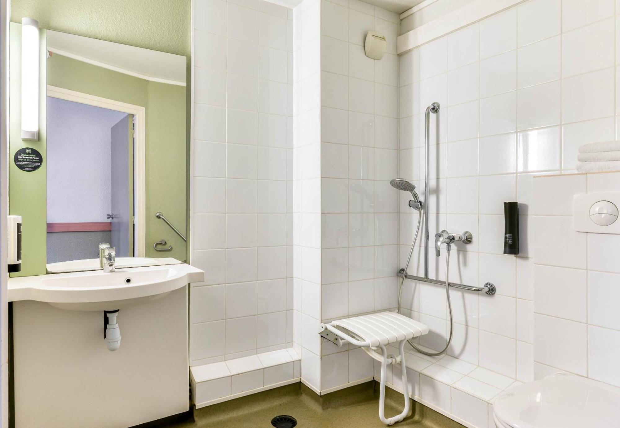 B&B Hotel Montpellier Sud Lattes Екстер'єр фото
